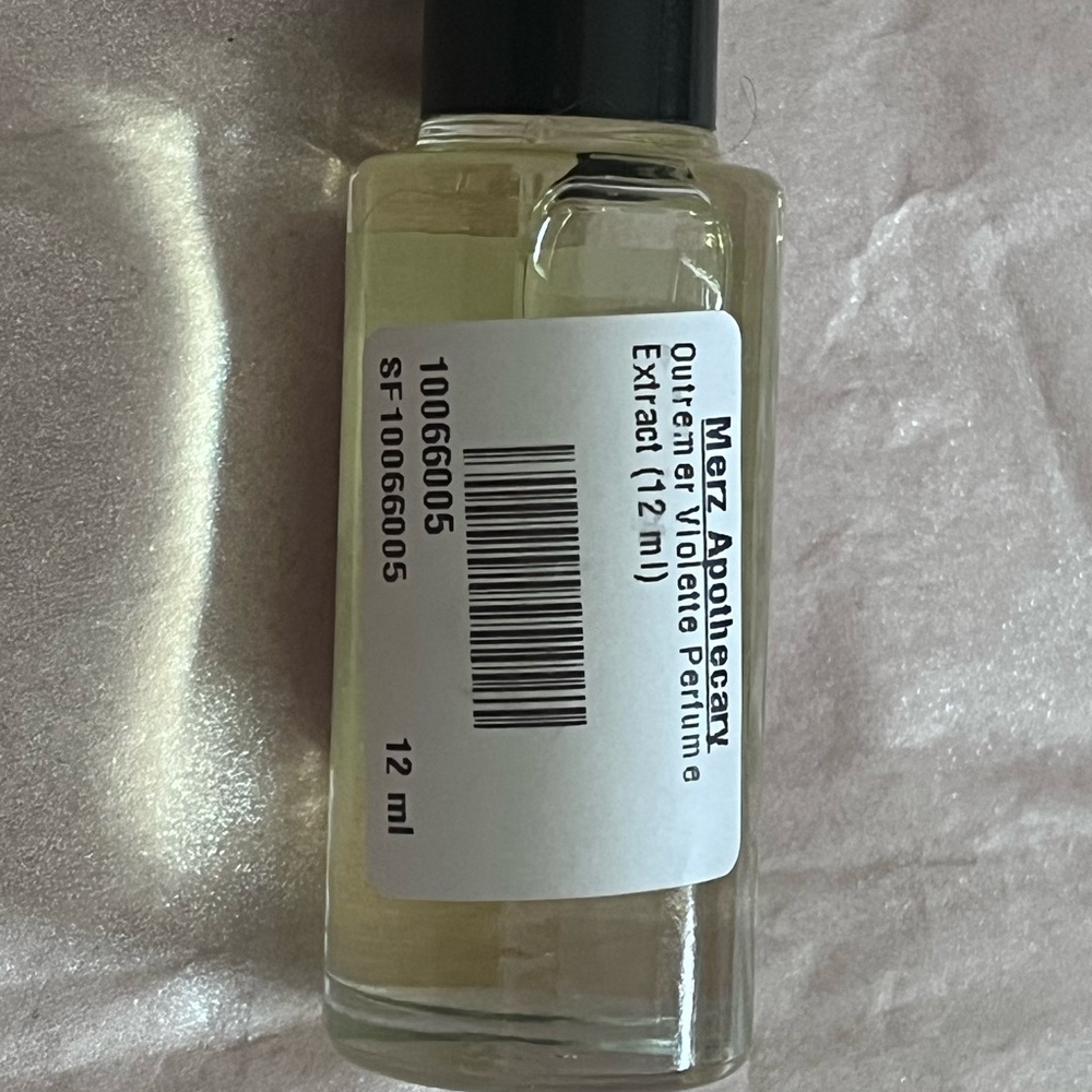 Body & Parfum Oil Bundle: Demeter Lemon Meringue & Outremer Violette & Bergamote - Picture 8 of 16